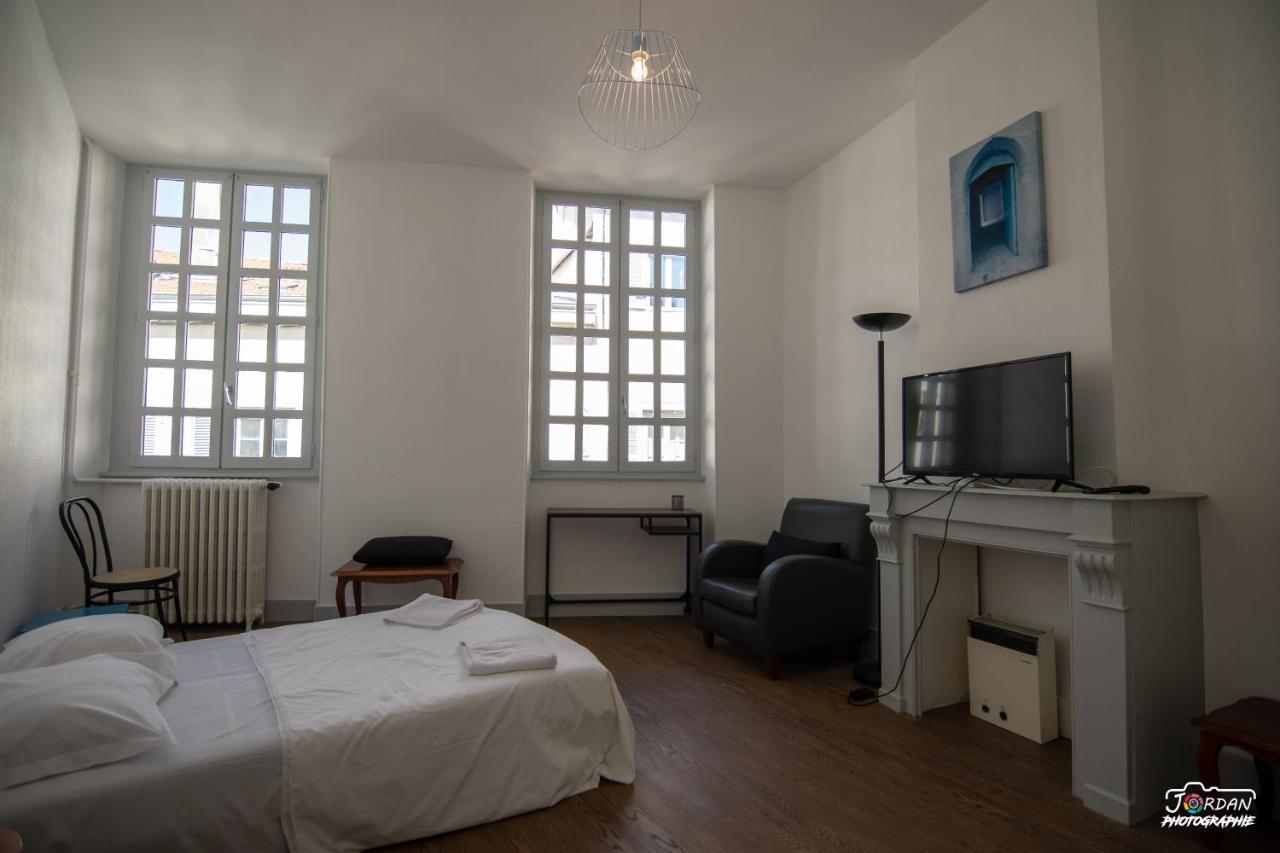 Hyper Centre - 3 Chambres - Gare - Wifi - Cosy Bourg-en-Bresse Exteriér fotografie